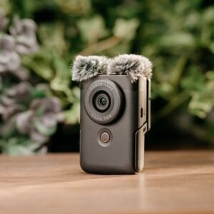Canon PowerShot V10 Advanced Vlogging Kit